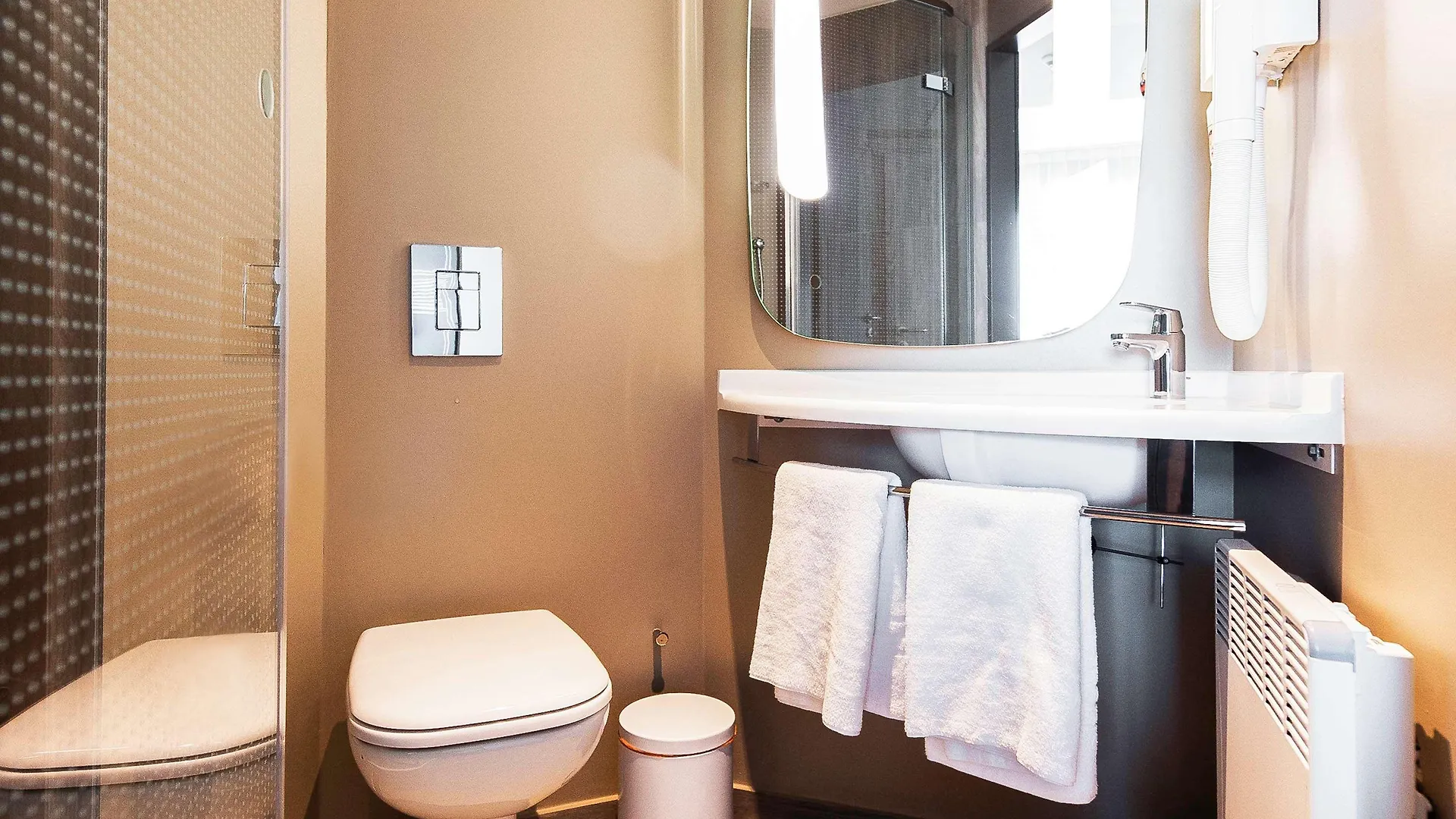Hotel Ibis Poznan Polnoc Suchy Las