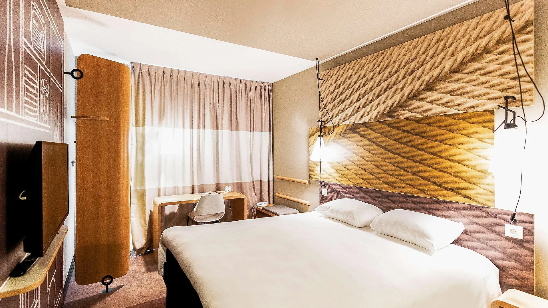 Hotel Ibis Poznan Polnoc Suchy Las