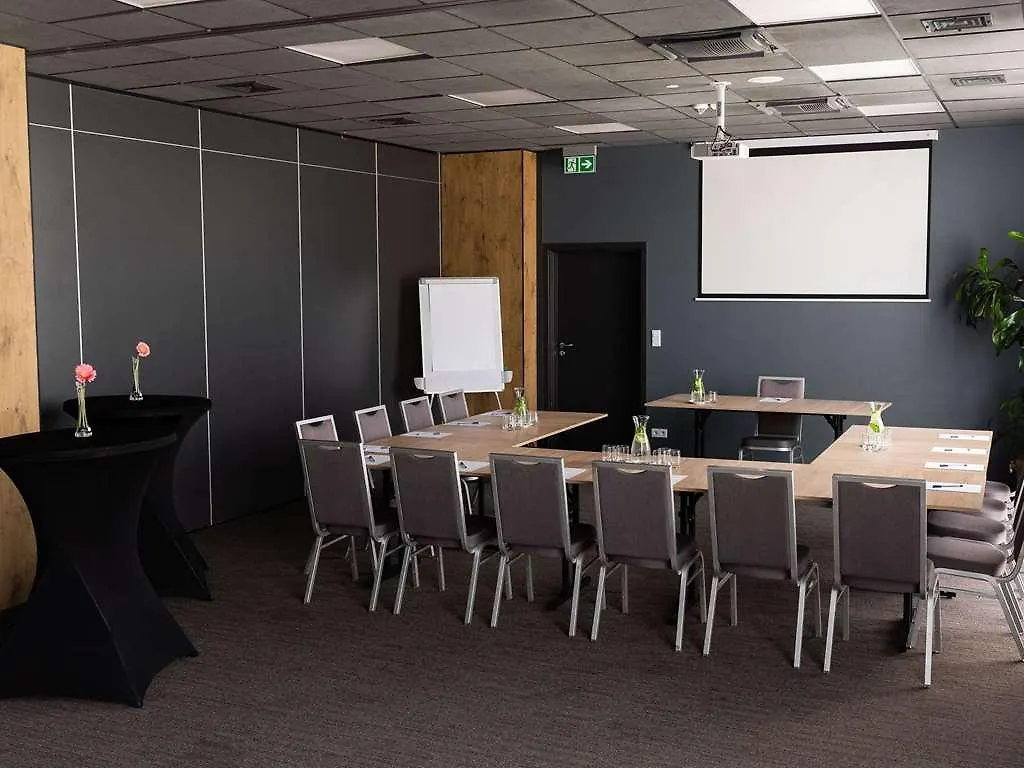 Hotel Ibis Poznan Polnoc Suchy Las 2*,