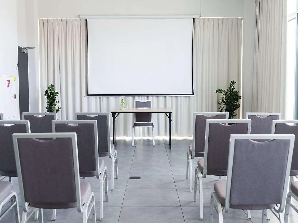 Hotel Ibis Poznan Polnoc Suchy Las