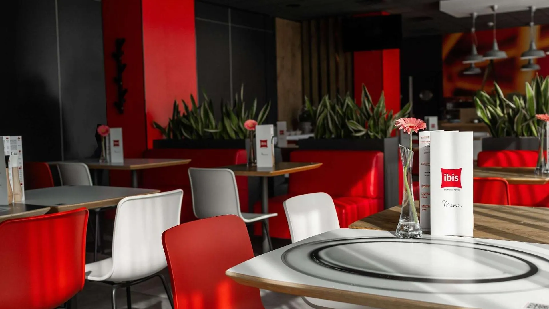 Hotel Ibis Poznan Polnoc Suchy Las 2*,  Polonia